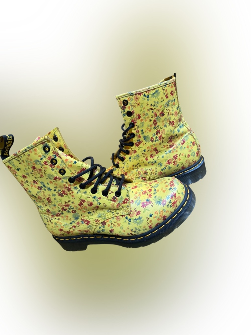Dr. Martens RARE NIB 1460 Sun Yellow Little Flowers Floral Boots Women's size 9 - Picture 7 of 16